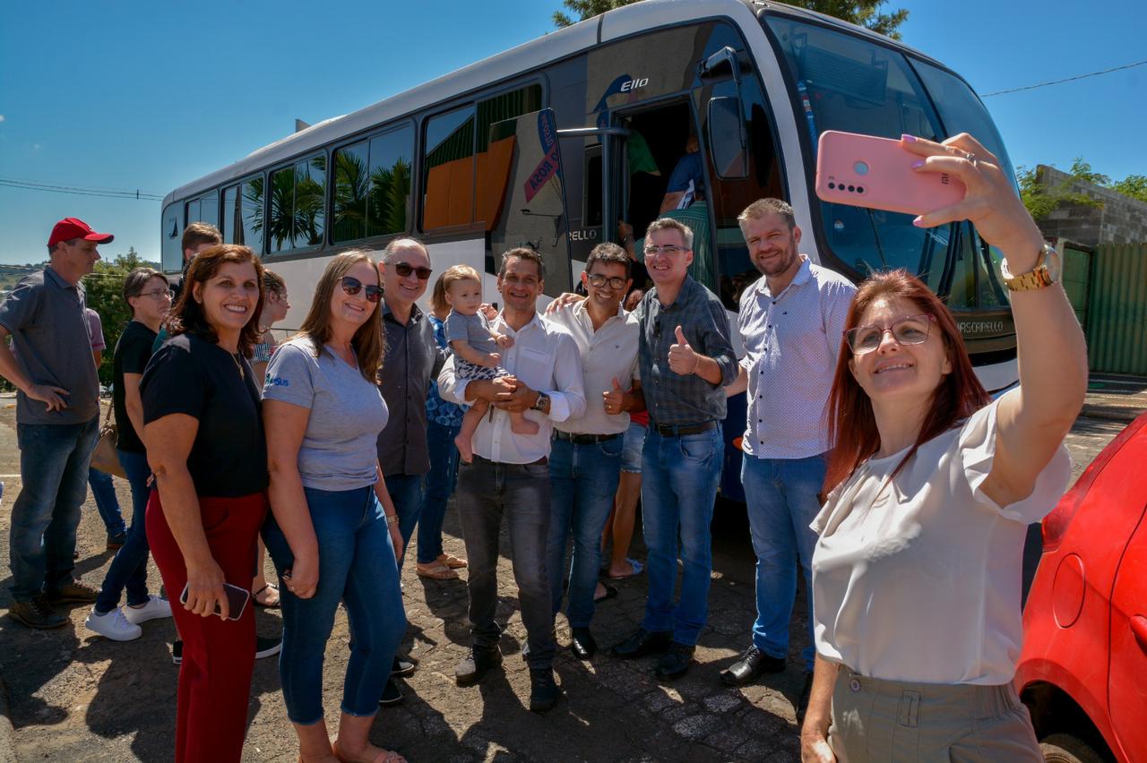 A primeira viagem do novo ônibus da Saúde foi até Francisco Beltrão